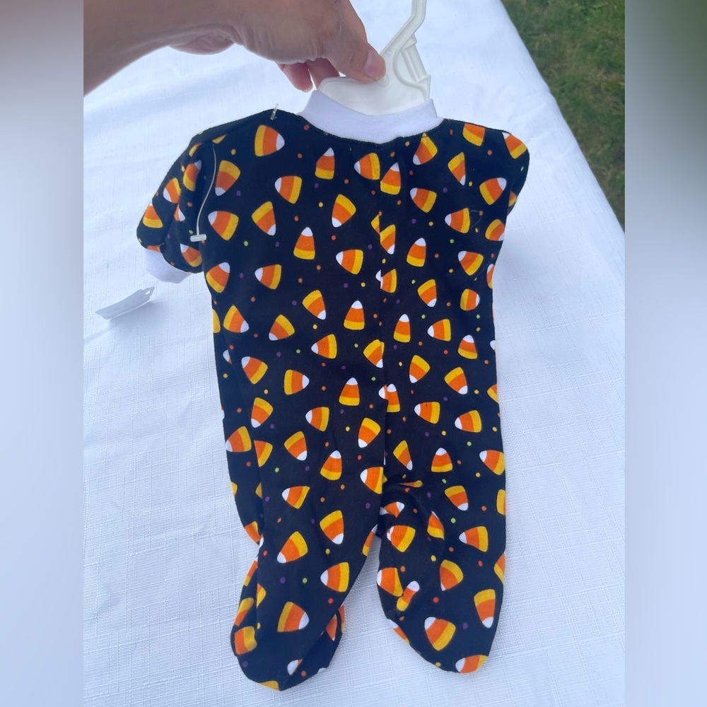 NWT preemie outfit / doll outfit